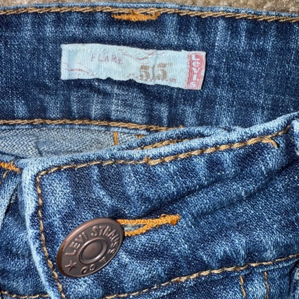 Levi's 515 Nouveau Bootcut Size 6P - Picture 3 of 7